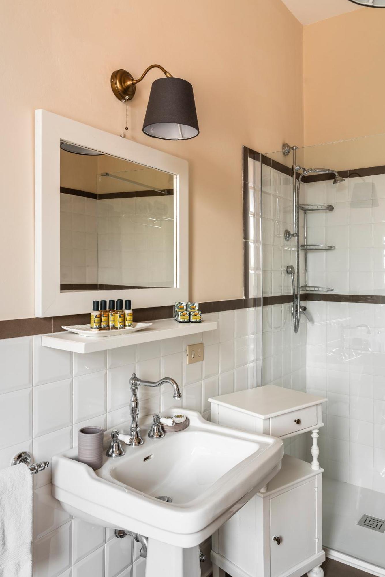Bed & Breakfast Erbaia Relais De Charme
